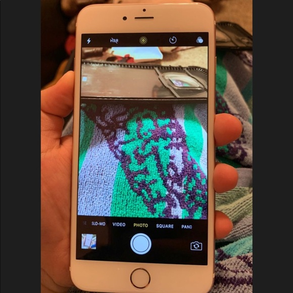 iPhone 6 - Picture 3 of 3